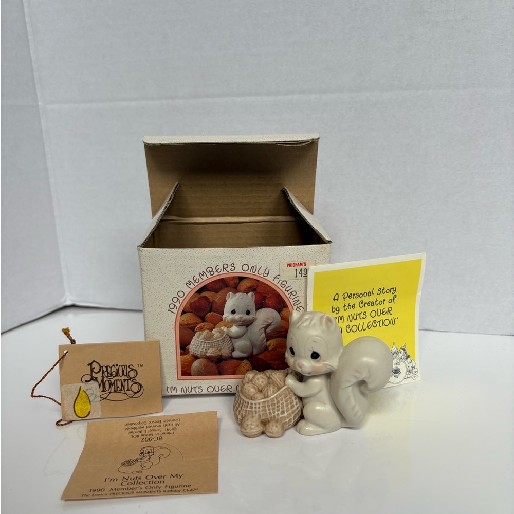 Precious Moments “I’m Nuts Over My Collection” – 1990 Members Only Figurine